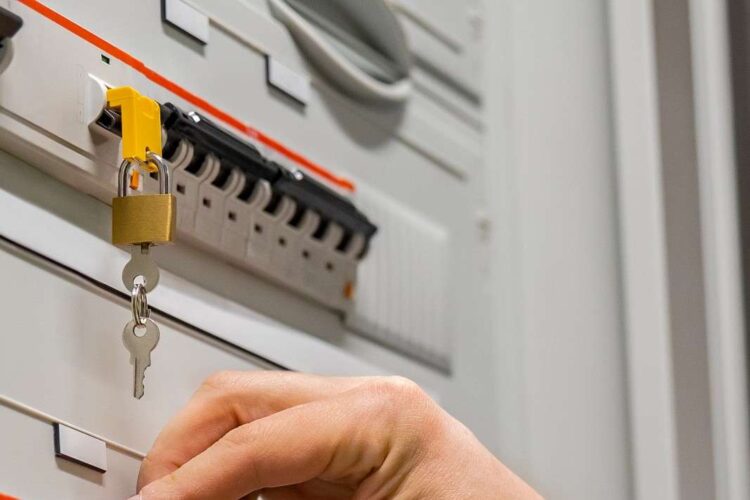 Circuit Breaker
