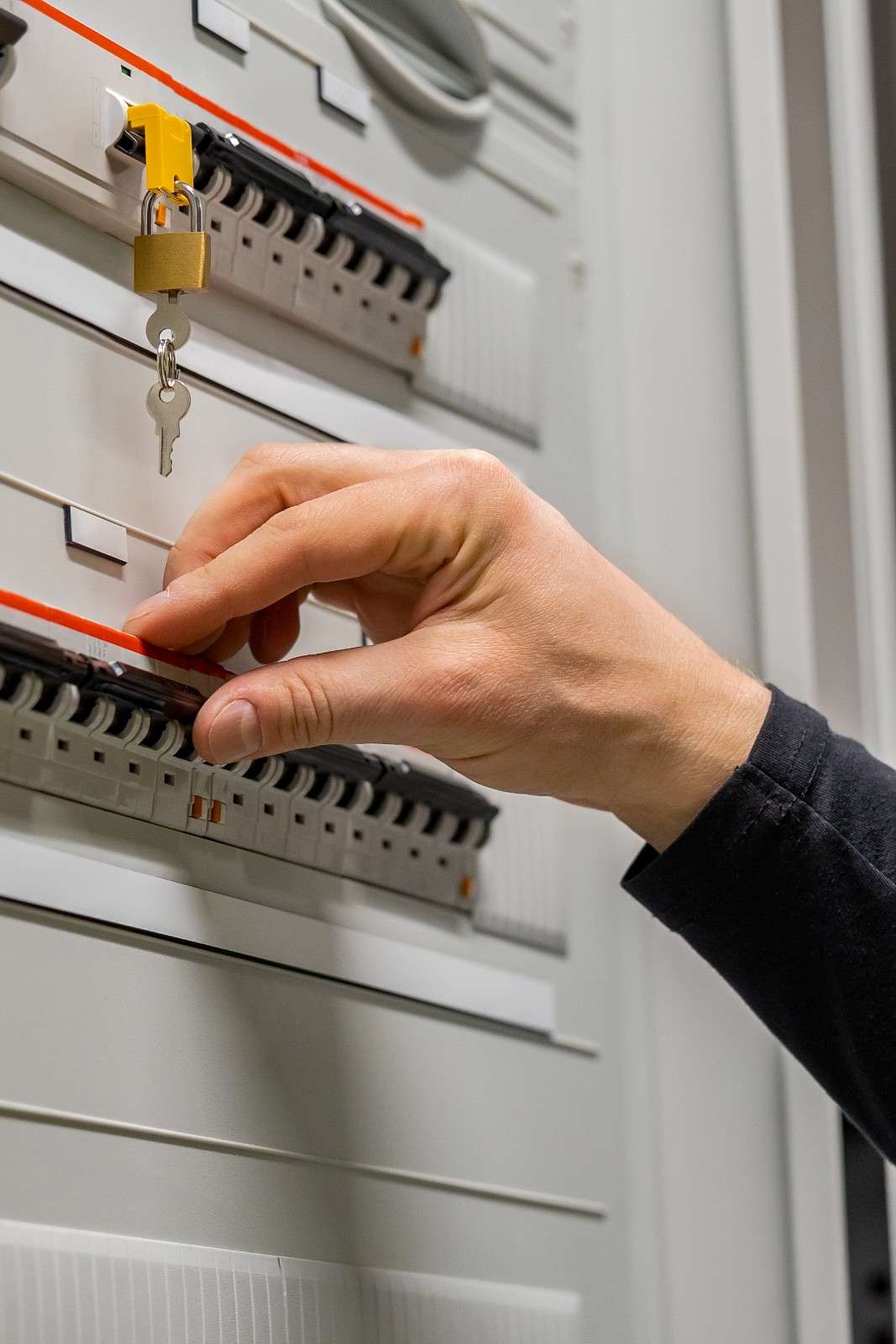 Circuit Breaker