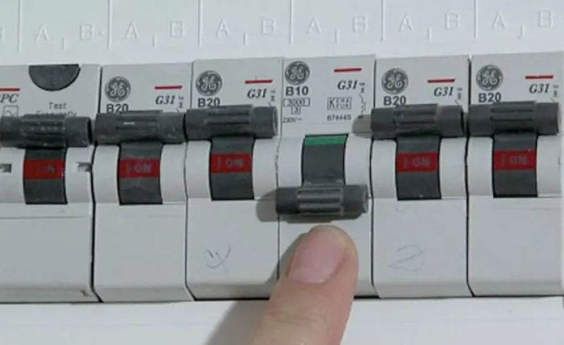 Fuse Box